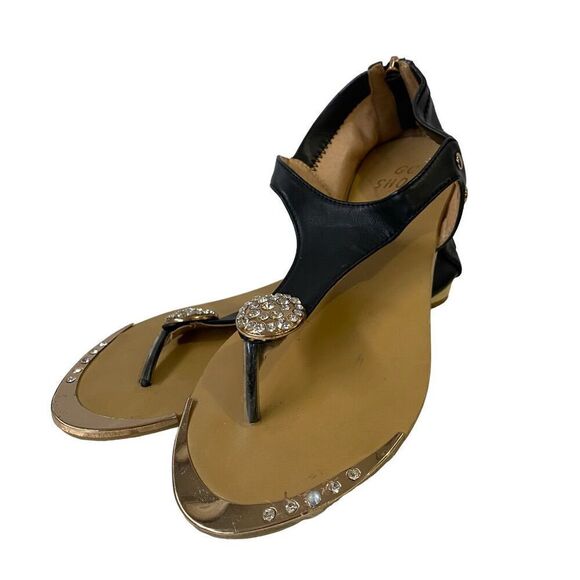 GC Shoes Black Jeweled Sandals Gold Zippered Back size 6.5 Euro 37 - Picture 1 of 11